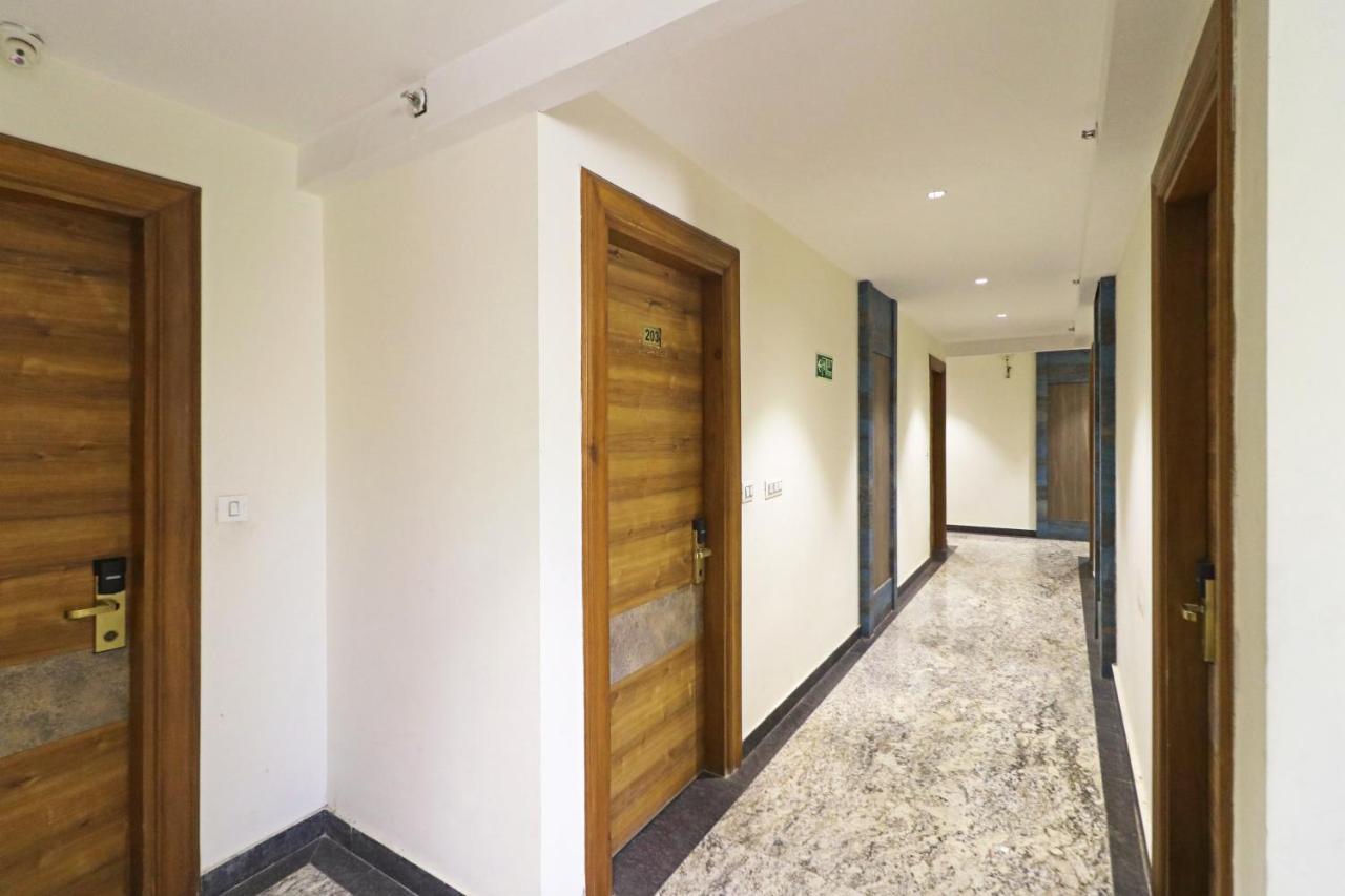 The Ivy Grand Hotel In City Centre With Free Secured Parking New Delhi Exterior foto