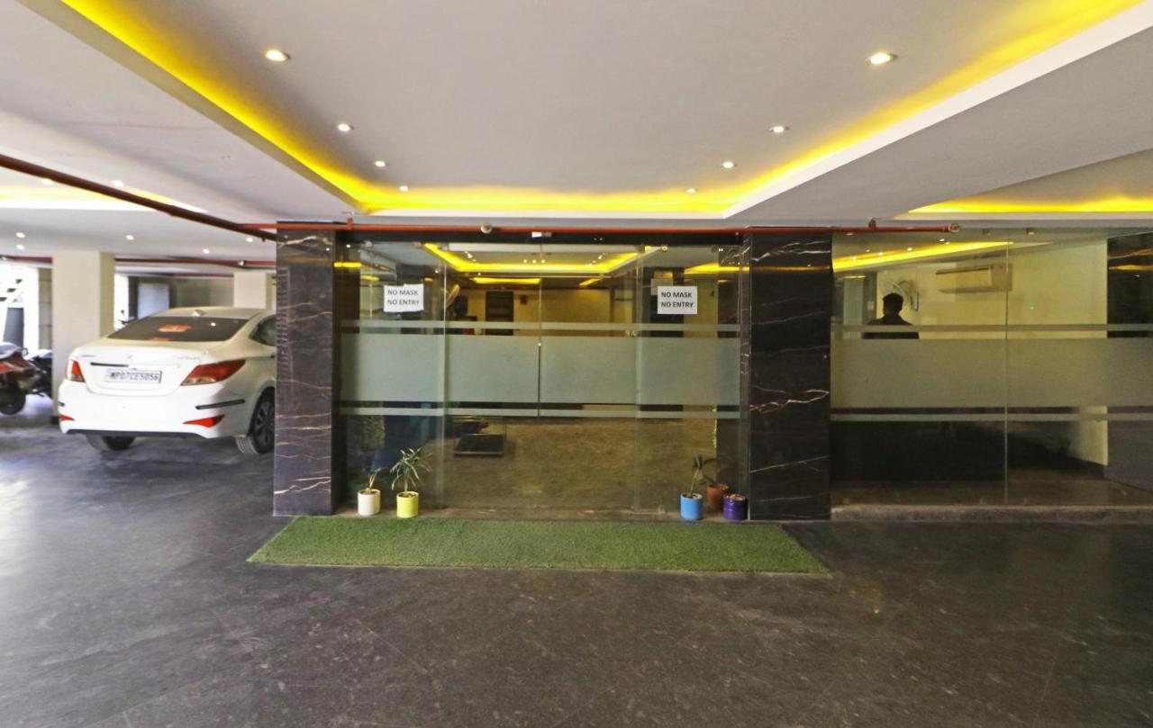 The Ivy Grand Hotel In City Centre With Free Secured Parking New Delhi Exterior foto