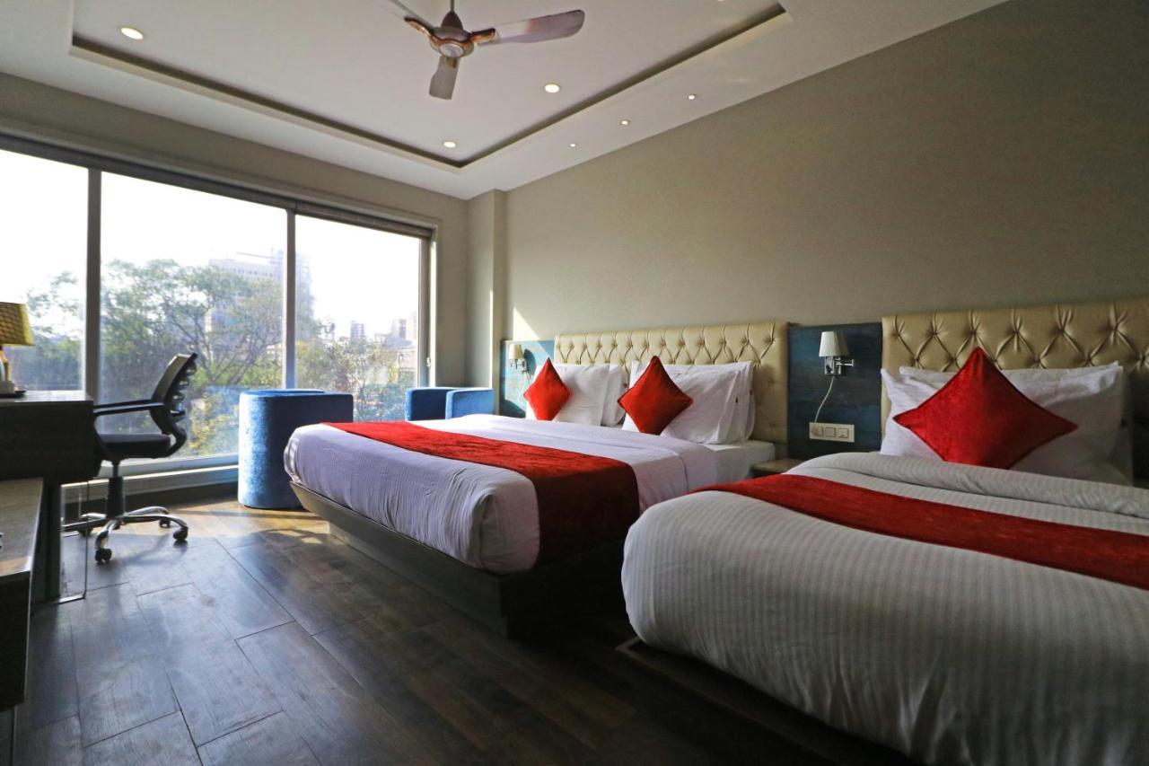 The Ivy Grand Hotel In City Centre With Free Secured Parking New Delhi Exterior foto