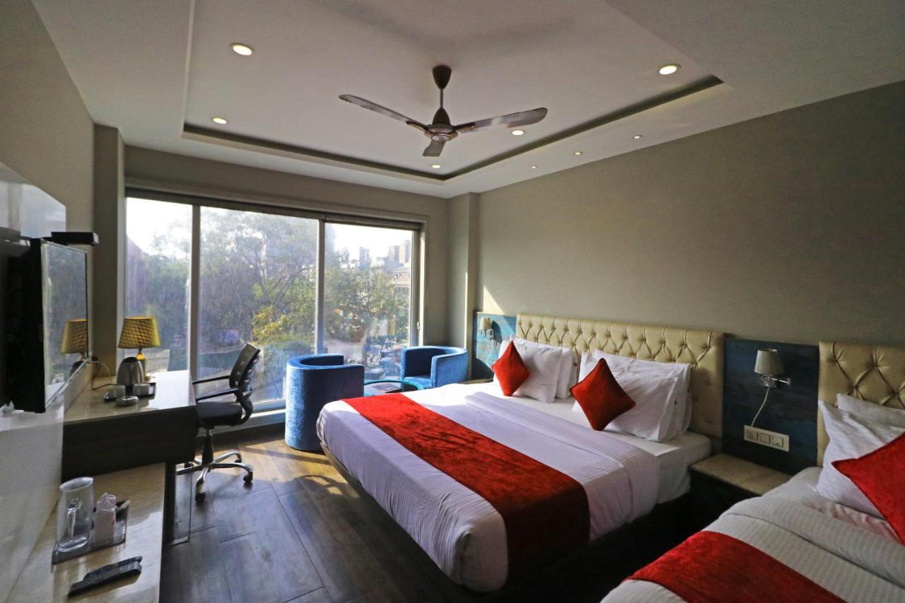 The Ivy Grand Hotel In City Centre With Free Secured Parking New Delhi Exterior foto